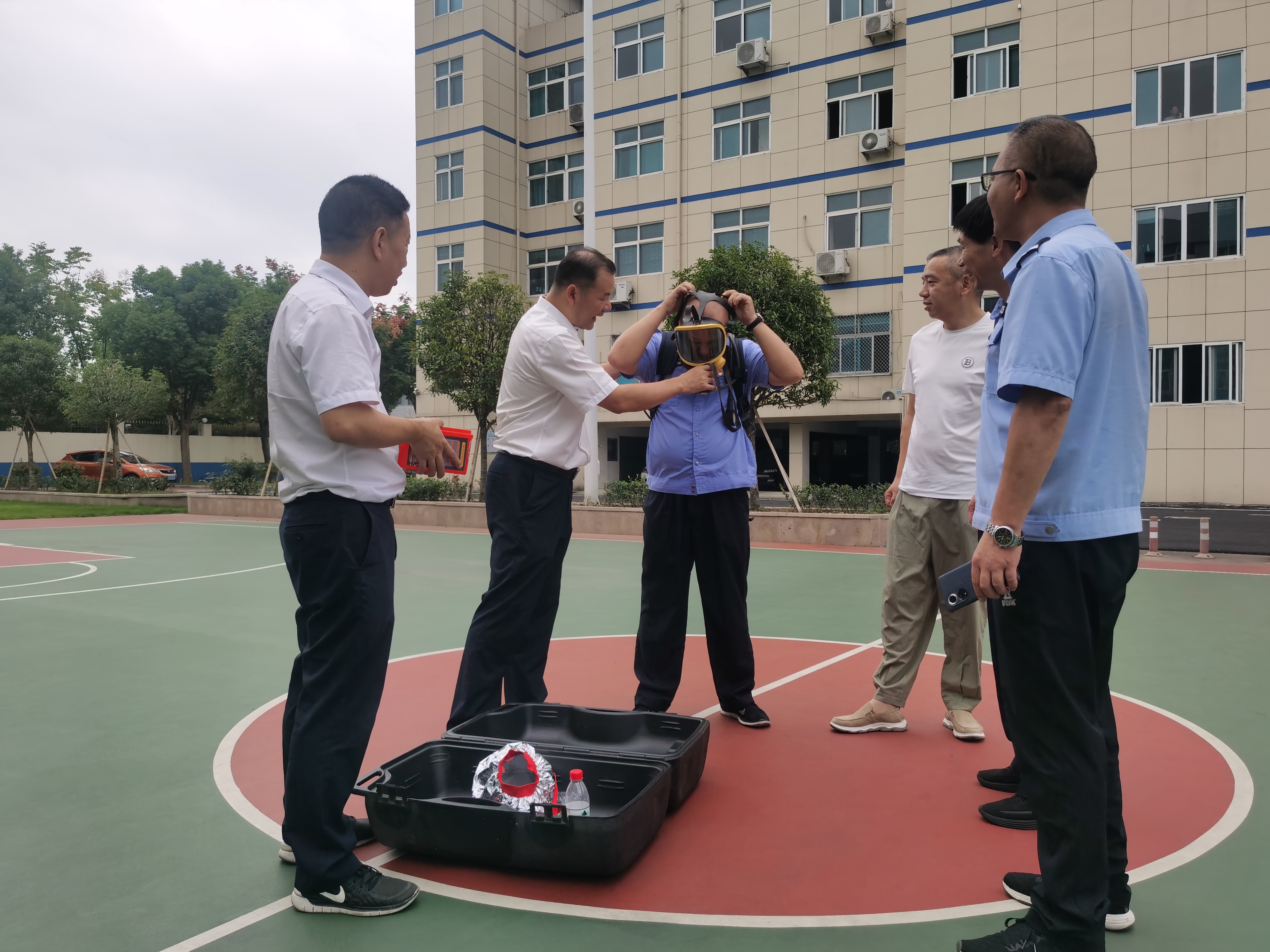 1664437445806429.jpg c0a8ae6fad02da1cd860acd867ef5f2.jpg