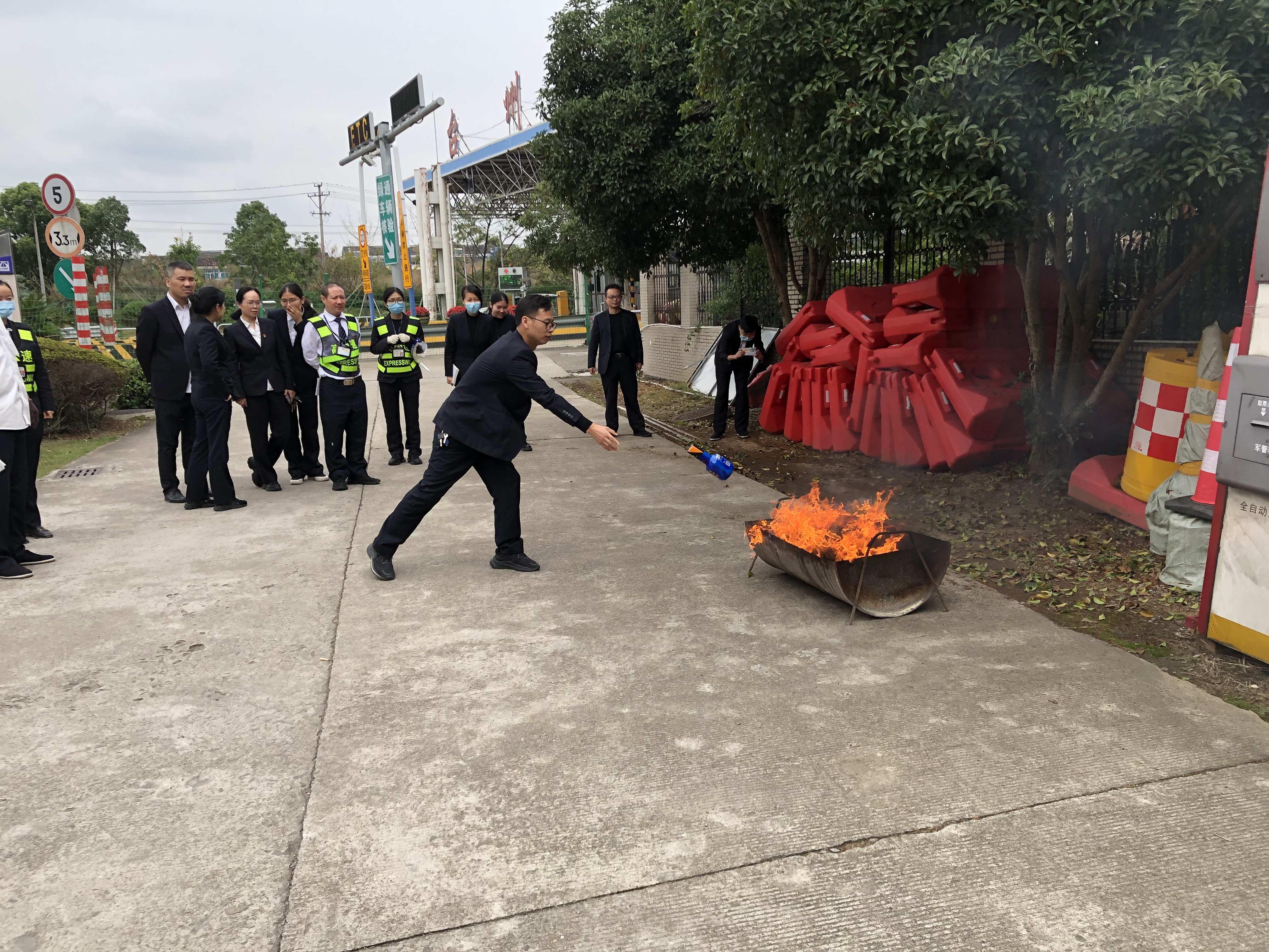 1667807148276458.jpg 1.jpg